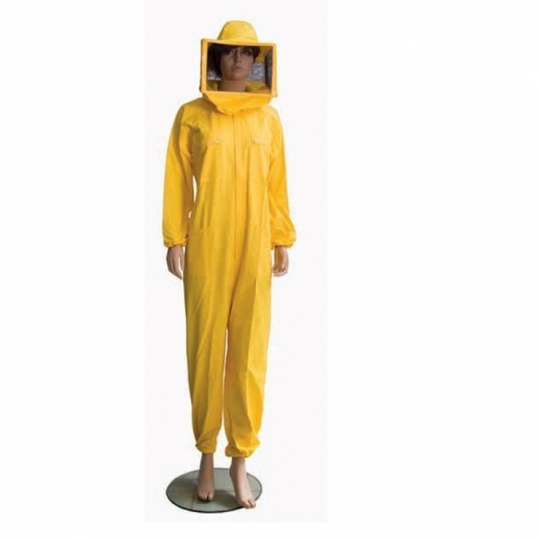 TUTA CON MASCHERA QUADRATA